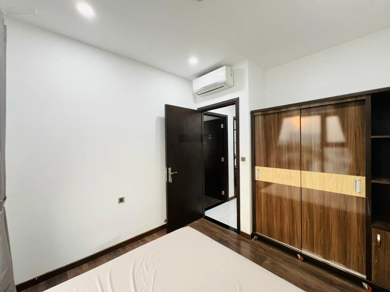 Bán căn hộ Res Green, 3PN, 2WC, 83m2, căn góc, full nội thất, sổ hồng riêng, giá: 4 tỷ 5