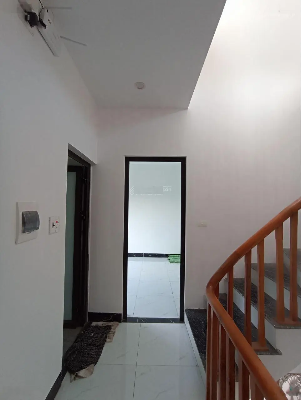 Bán nhà độc lập dân xây, 47m2x3T, giá 2.86 tỷ trung tâm Đại Thành