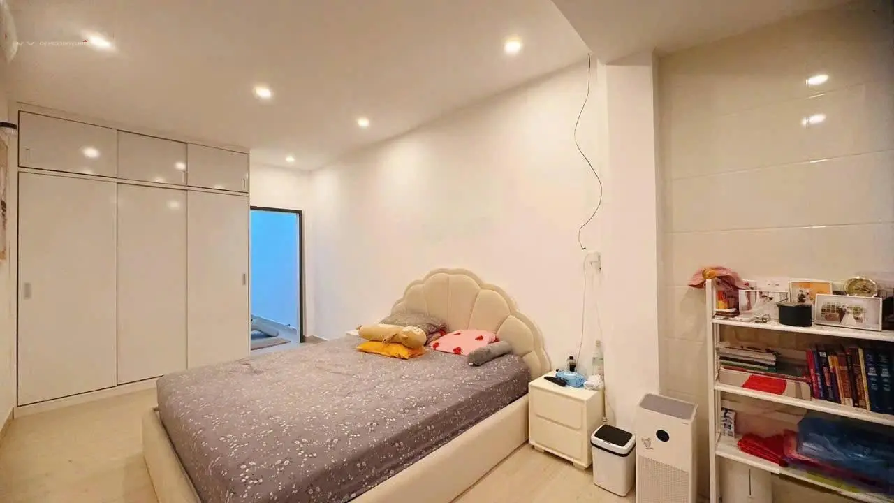 Bán nhà 2 tầng nguyễn tri phương, q.10 chỉ 5,5 tỷ