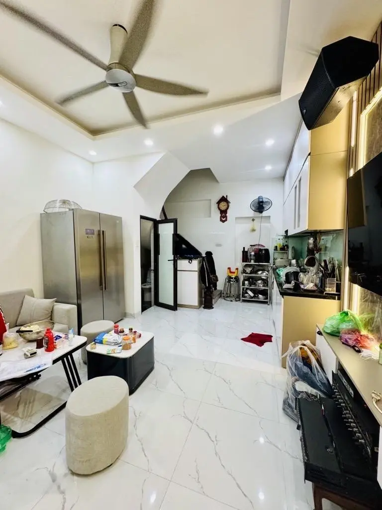 Bán nhà phố Bạch Mai - 5 tầng - 3PN đủ nội thất - Ô tô đỗ gần. Giá: 5,85 tỷ. LH: 0779548866