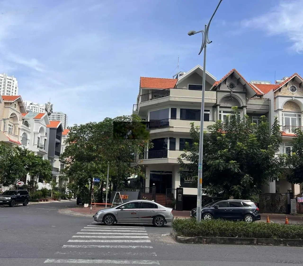 Bán nhà q7 góc 2 MT lớn dt 200.8m Đ.Hoàng Trọng Mậu & Đ.số 4 CÓ SỔ, HĐ Thuê GB: 80 TỶ LH:0931 353 ***