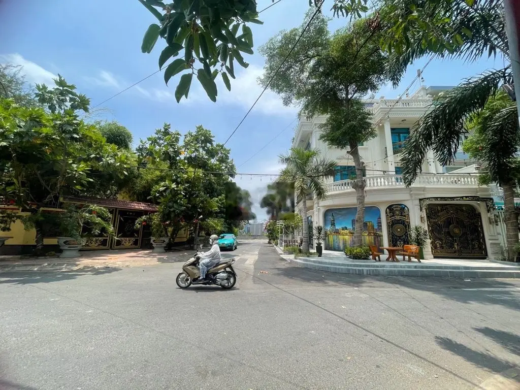 BÁN NHÀ MẶT TIỀN, DT 100M2, KDC PHÚ LỢI, ĐƯỜNG PHẠM THẾ HIỂN, QUẬN 8