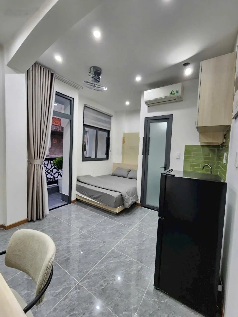Bán gấp CHDV Quận 1 chợ Bến Thành, có HĐT khoán 95.5tr/th, giá hạ về 25.8 tỷ thương lượng