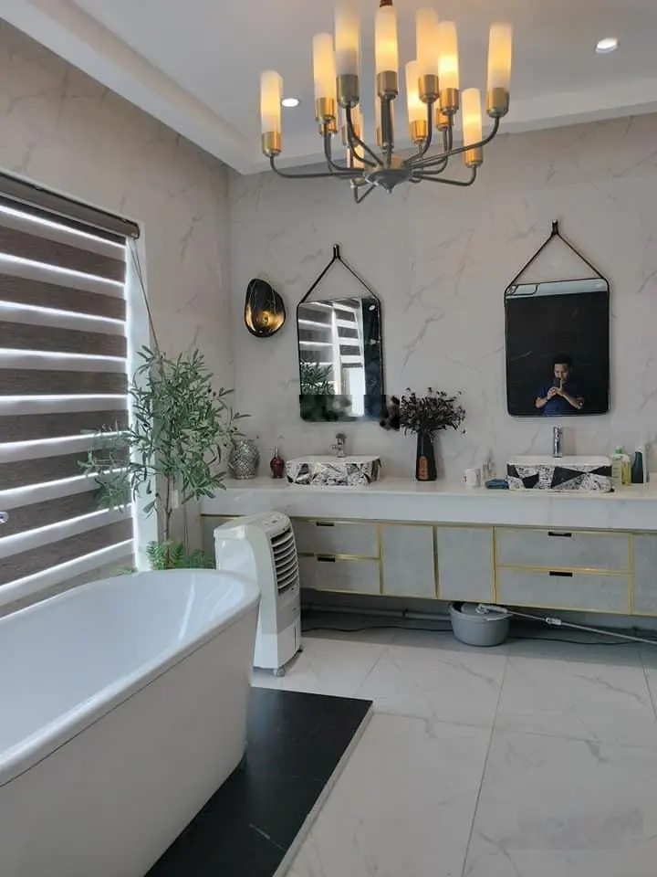 Chủ hạ giá tốt bán trước tết, Toà nhà 8 tầng văn phòng kết hợp ở tại Quận Hải Châu Đà Nẵng