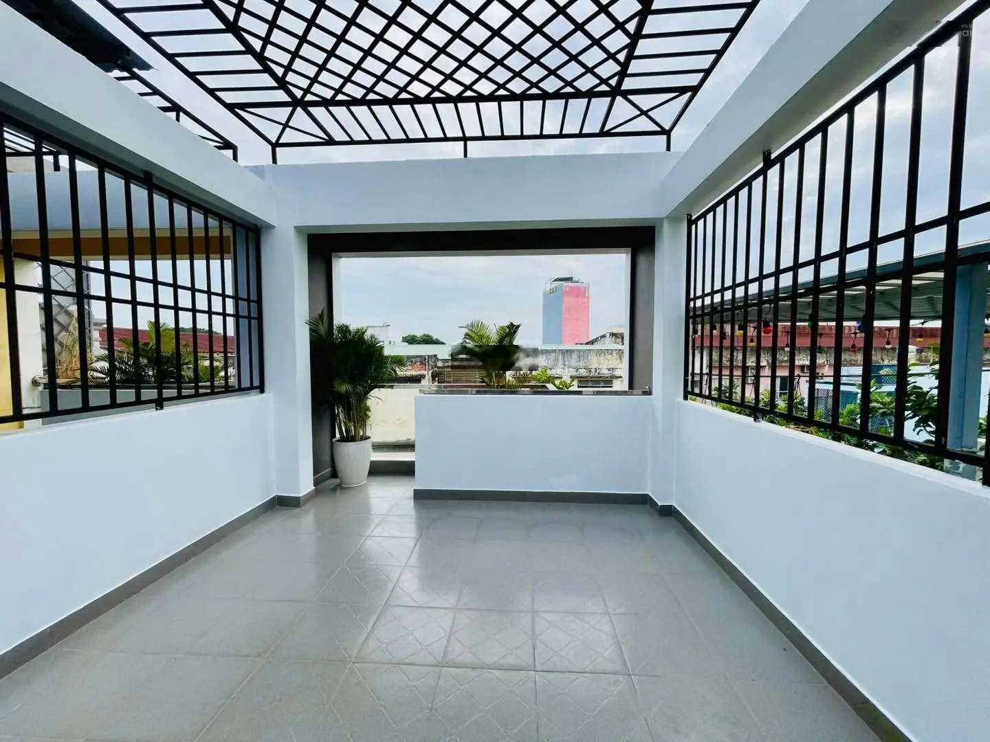 Giá 7tỷ200. xoay vốn bán gấp nhà nguyễn đình chính, phú nhuận. hxh. cách 50m đ. nuyễn văn trỗi
