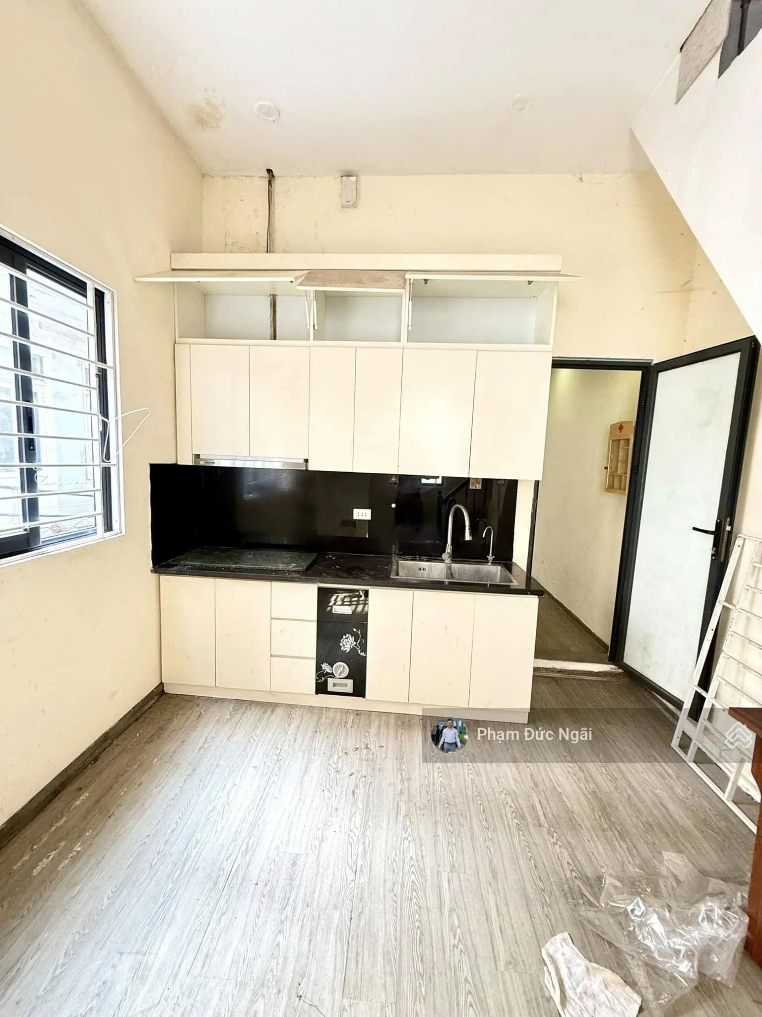 Chính chủ bán nhà phố Trường Chinh 35m2 x 4 tầng lô góc 2 thoáng ô tô đỗ cửa kinh doanh sầm uất