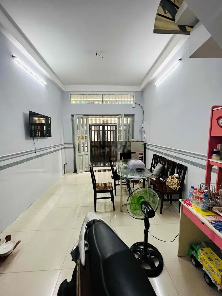 BÁN NHÀ HẺM 369 LÝ THÁI TỔ P9 Q10 4 TẦNG GIÁ 7 TỶ TL