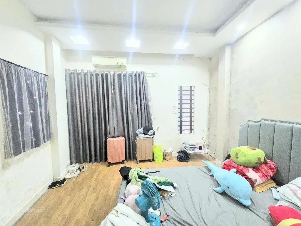 Bán nhà Vĩnh Hưng 31m 4 tầng 4.18 tỷ 2 nhà ra ngõ oto tránh