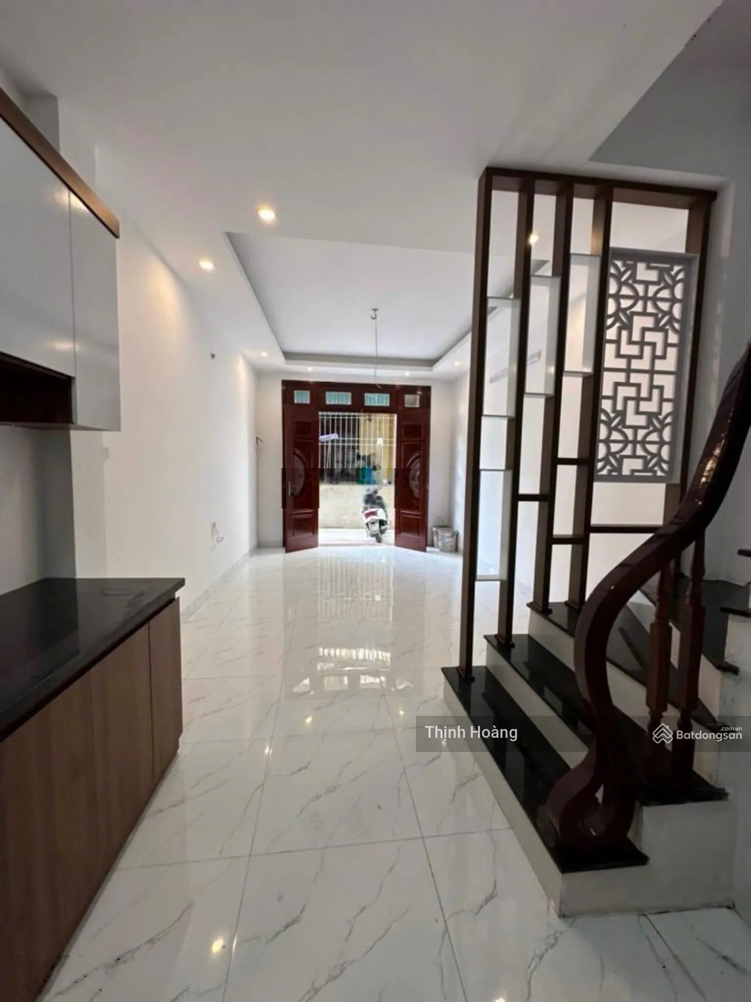 Bán nhà đẹp 5 tầng - vị trí thuận lợi - thiết kế hiện đại - tại ngõ 68 Nguyễn Văn Linh