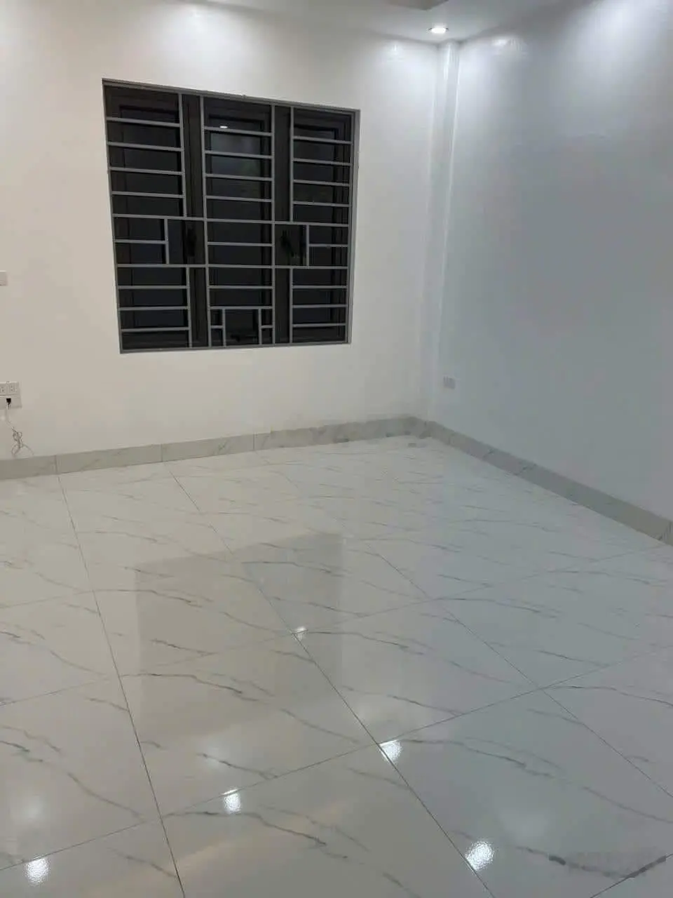 Hiếm có 5 tỷ nhỉnh - 45m2 nhà đẹp lô góc - tiện ích bạt ngàn - gần phố - ngõ nông