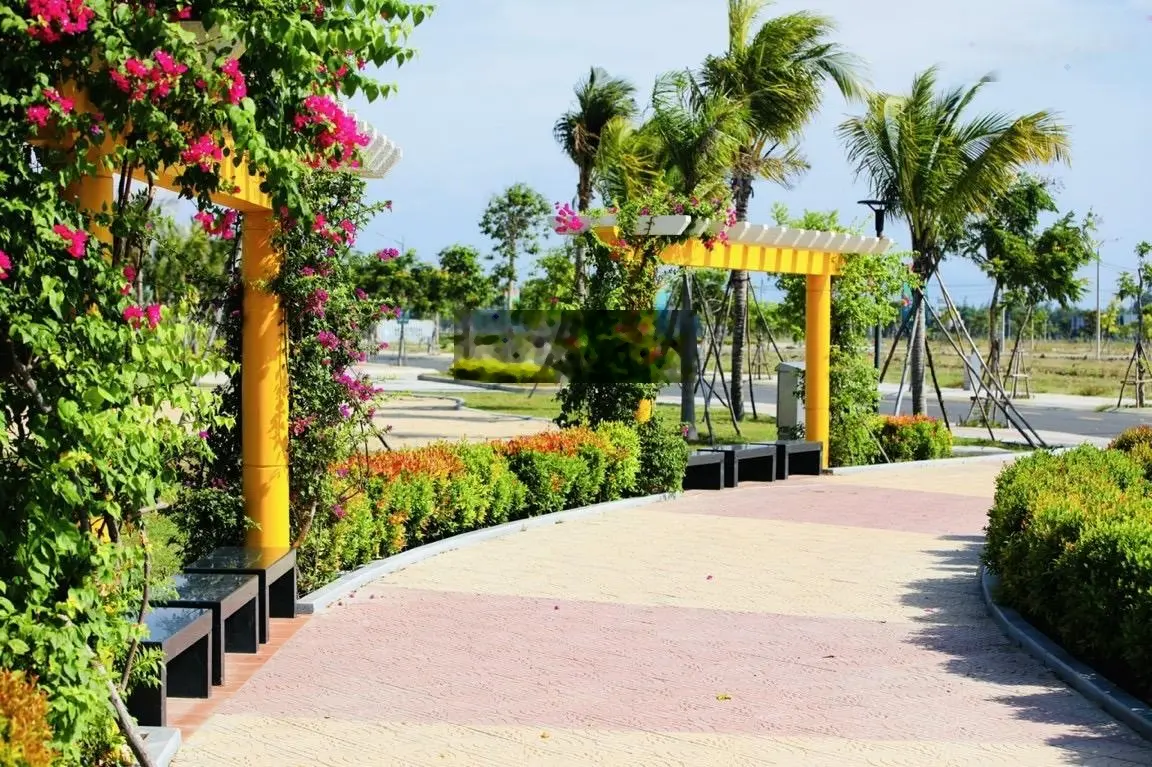 Đàm Sen đường Ngọc Tịnh B2 136 ĐN thông DT 100m2 sạch, 3.89 tỷ