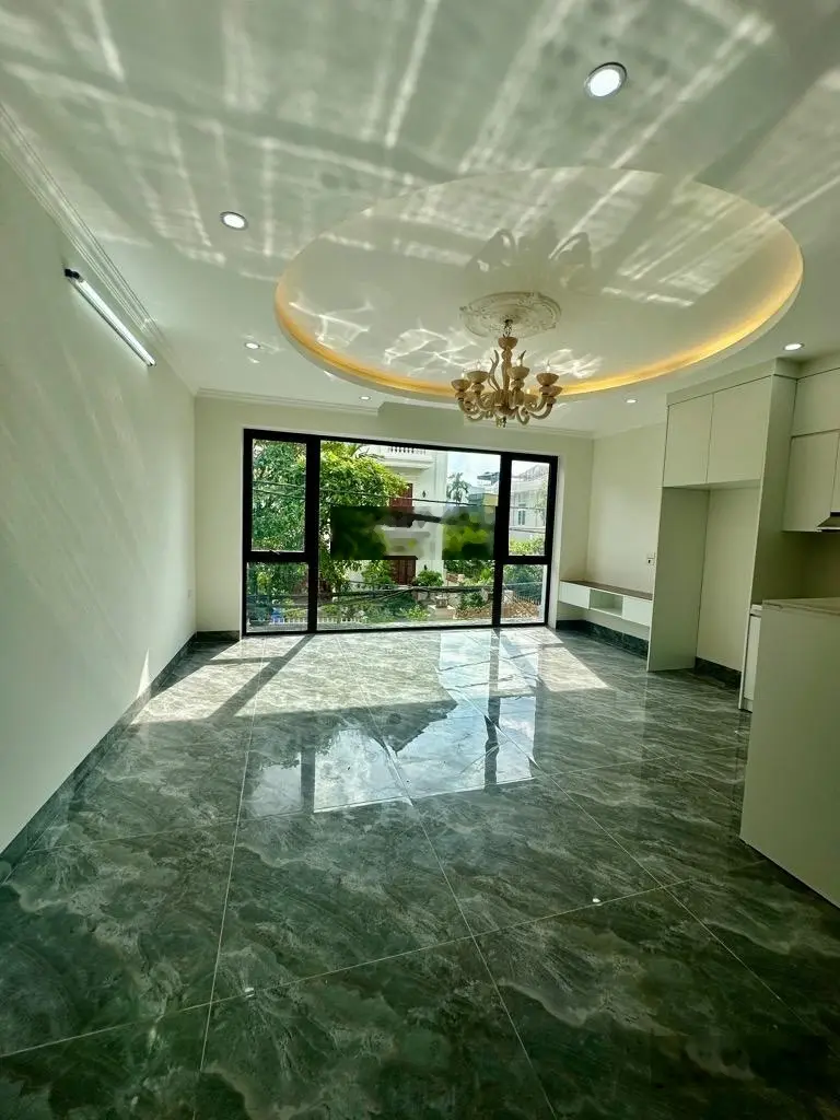Nhà Ngọc Trì 50m2 thang máy, ngõ ô tô 5 tầng 7 tỷ nhà mới đẹp