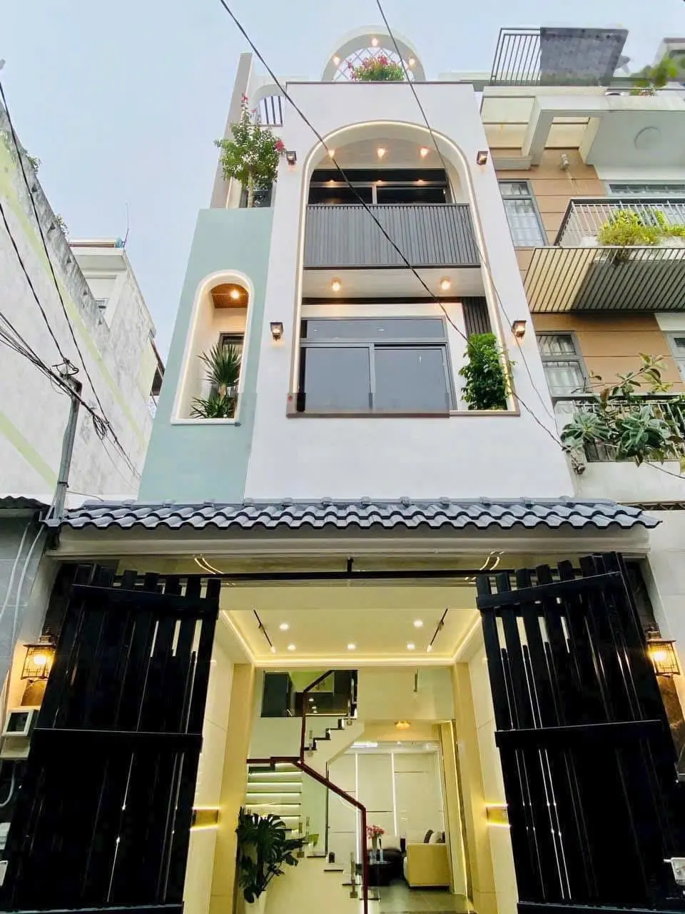 Sở hữu ngay nhà Nguyễn Văn Nghi, P. 7, Q. Gò Vấp, DT: 38,2m2 giá 2tỷ050tr, SHR