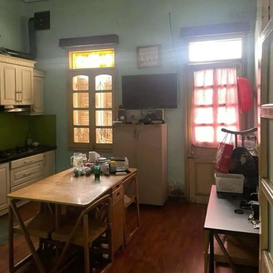 Mặt phố 24.8 tỷ, DT 86m2, MT 4.6m, 4 tầng, gần hồ, Phương Liệt, Thanh Xuân