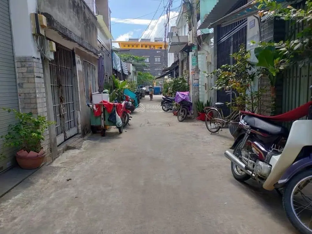 Nhà 2 MT hẻm xe hơi, đường số 7 - khu Tên Lửa, kế công viên Phú Lâm - DT 5.6 * 13m giá chỉ 6.155 tỷ