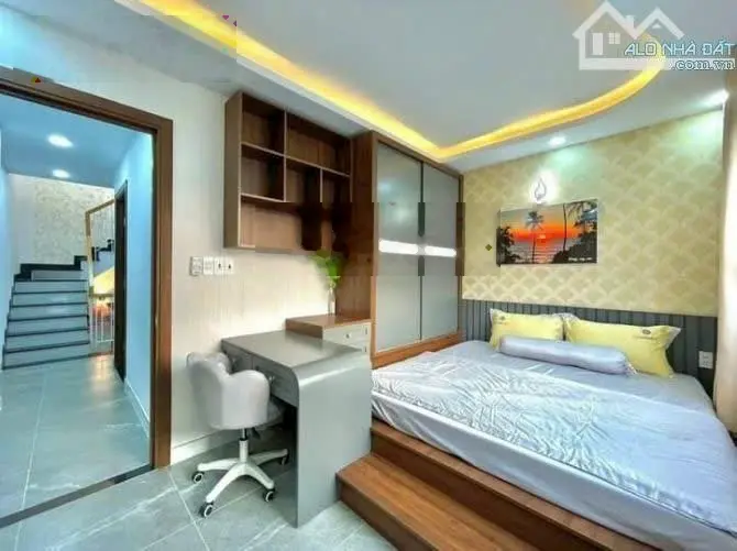 Chỉ với 4,8 tỷ chốt căn MT Hoa Sứ, P2, Q. Phú Nhuận 4 tầng - 60m2. Ngay Phố ẩm Thực Phan Xích Long