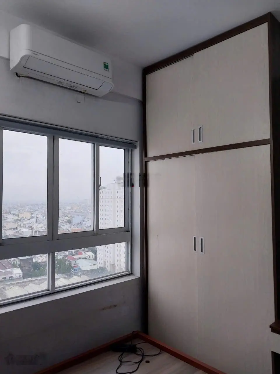 Kẹt tiền bán gấp căn IDICO Tân Phú 2PN tặng lại nội thất giá 1,68tỷ thương lượng. LH 0933 734 *** Duy