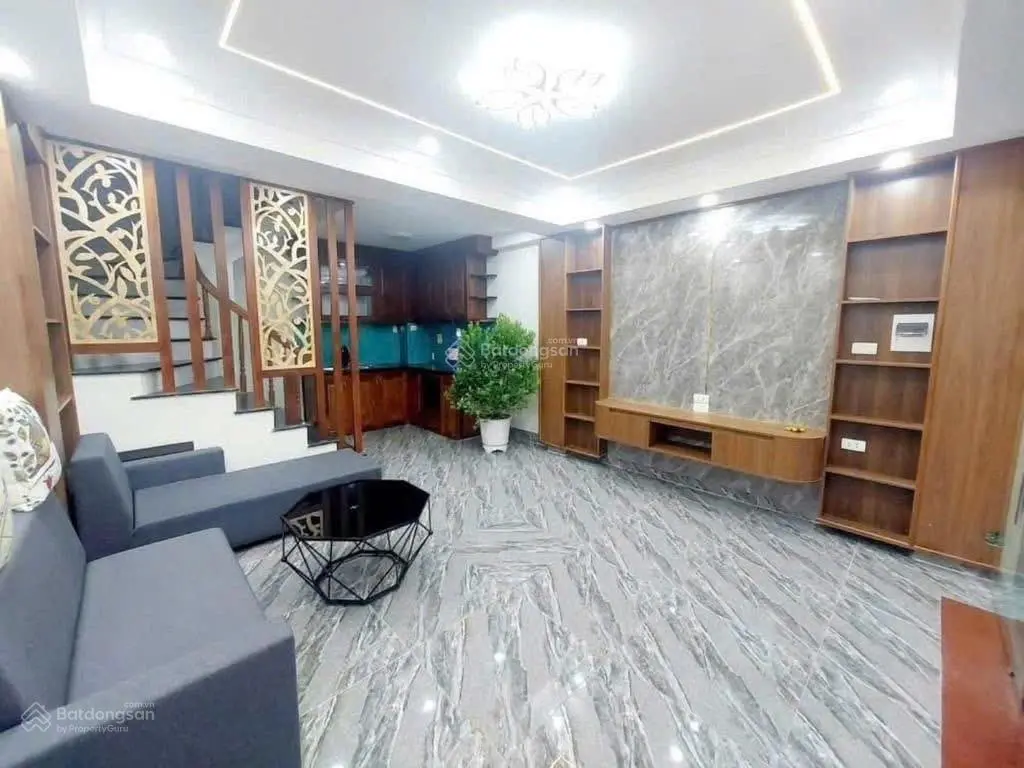 Bán nhà riêng tại Lĩnh Nam, 7,68 tỷ, 33m2, 4PN, 4WC, 6 tầng, pháp lý đầy đủ