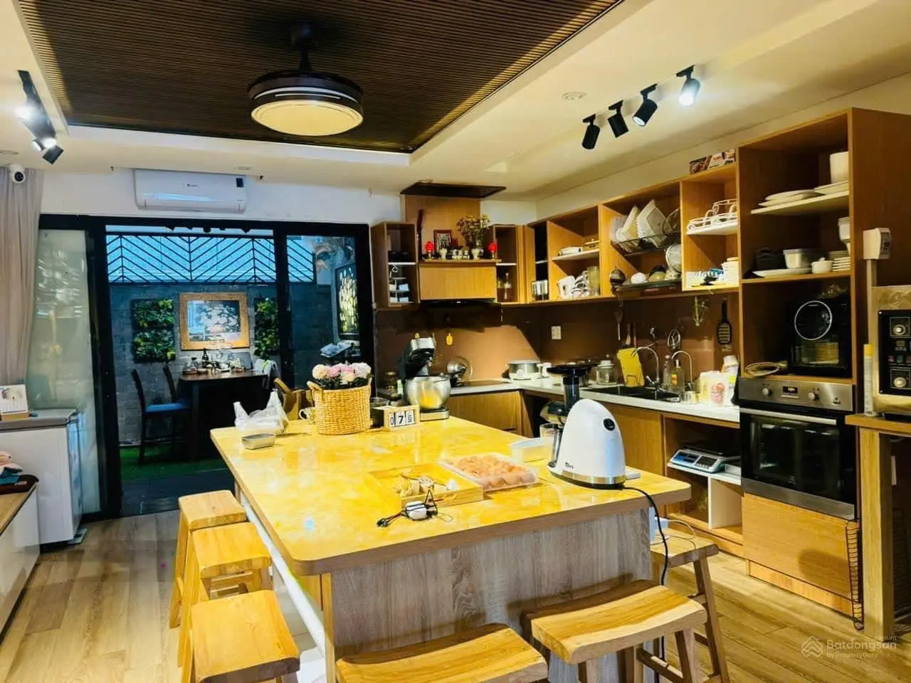 Bán nhà 3 tầng đường thanh lương 23 ( đối diện công viên ) - hoà xuân .