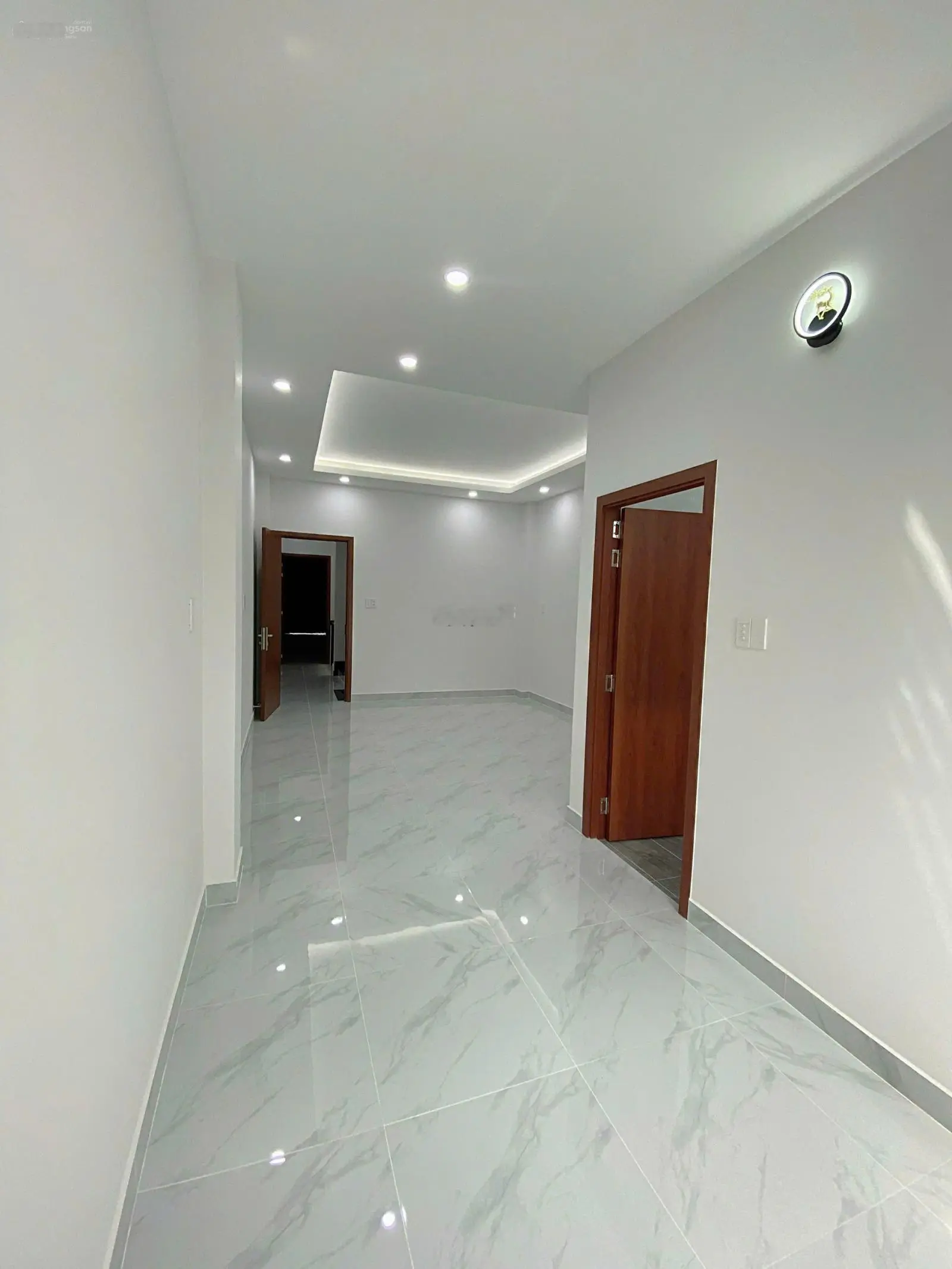 4x15m, 5 lầu, HĐ thuê 60tr, nhà mặt tiền 16m Hoàng Hoa Thám, gần UBND P7, bán 22.3 tỷ