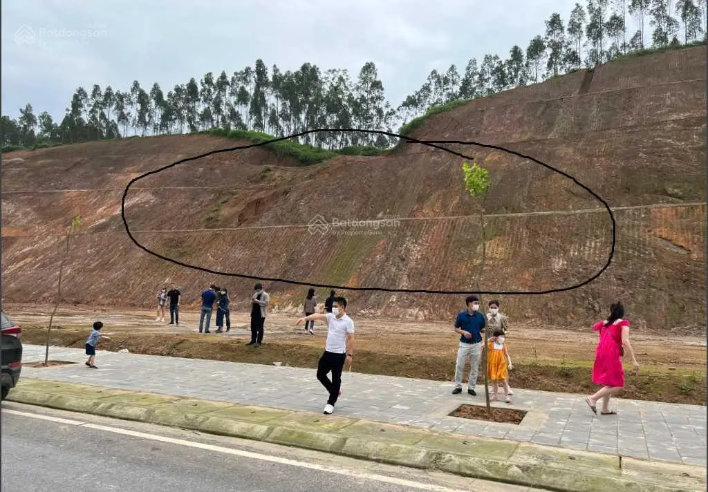 Bán thửa đất diện tích 200 m2, địa chỉ tổ 6, thị trấn Yên Bình, huyện Yên Bình, tỉnh Yên Bái