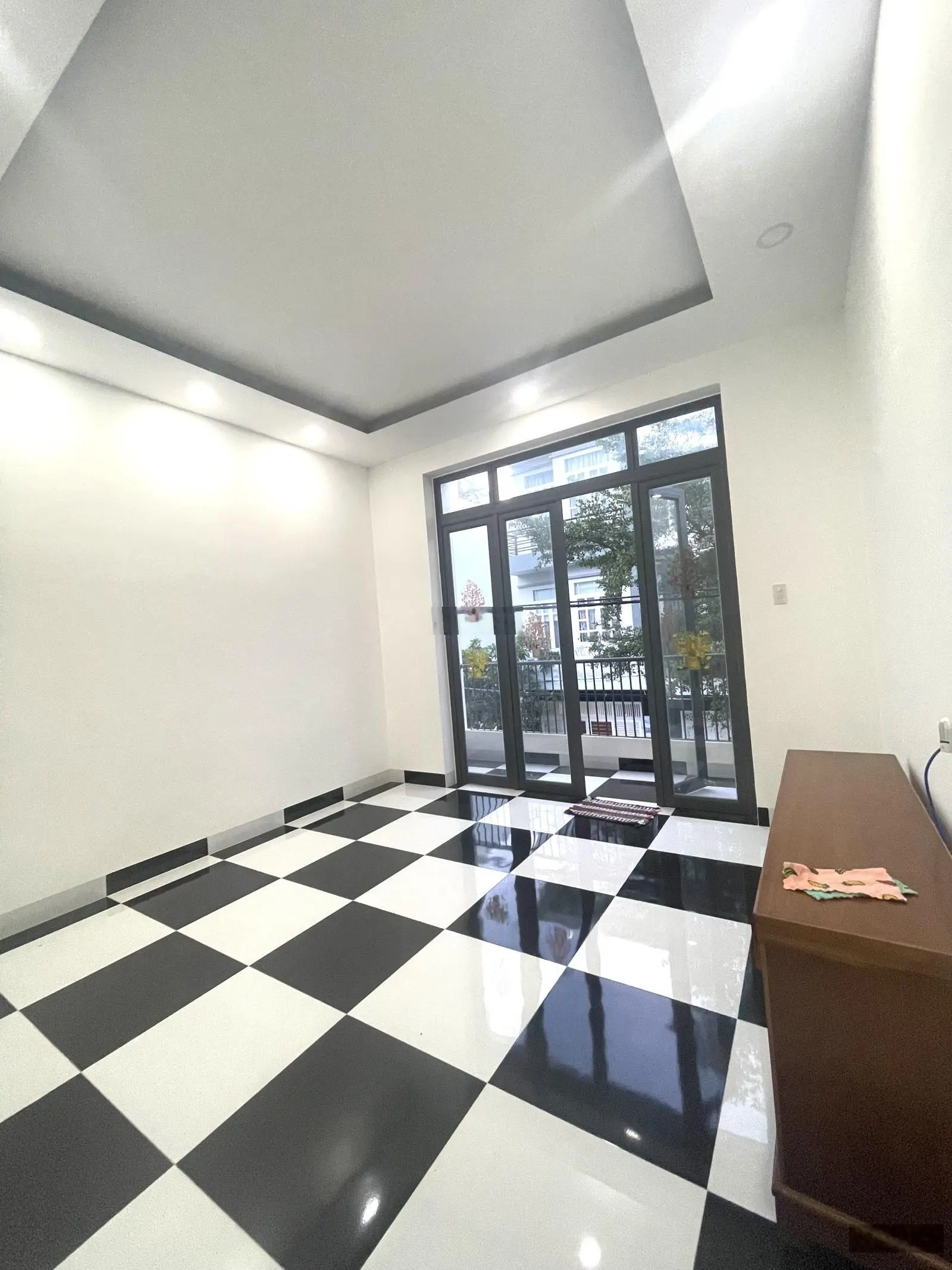 Nhà 3 tầng TĐC Phước Long A. Đường 10m. Giá 4, xx tỷ