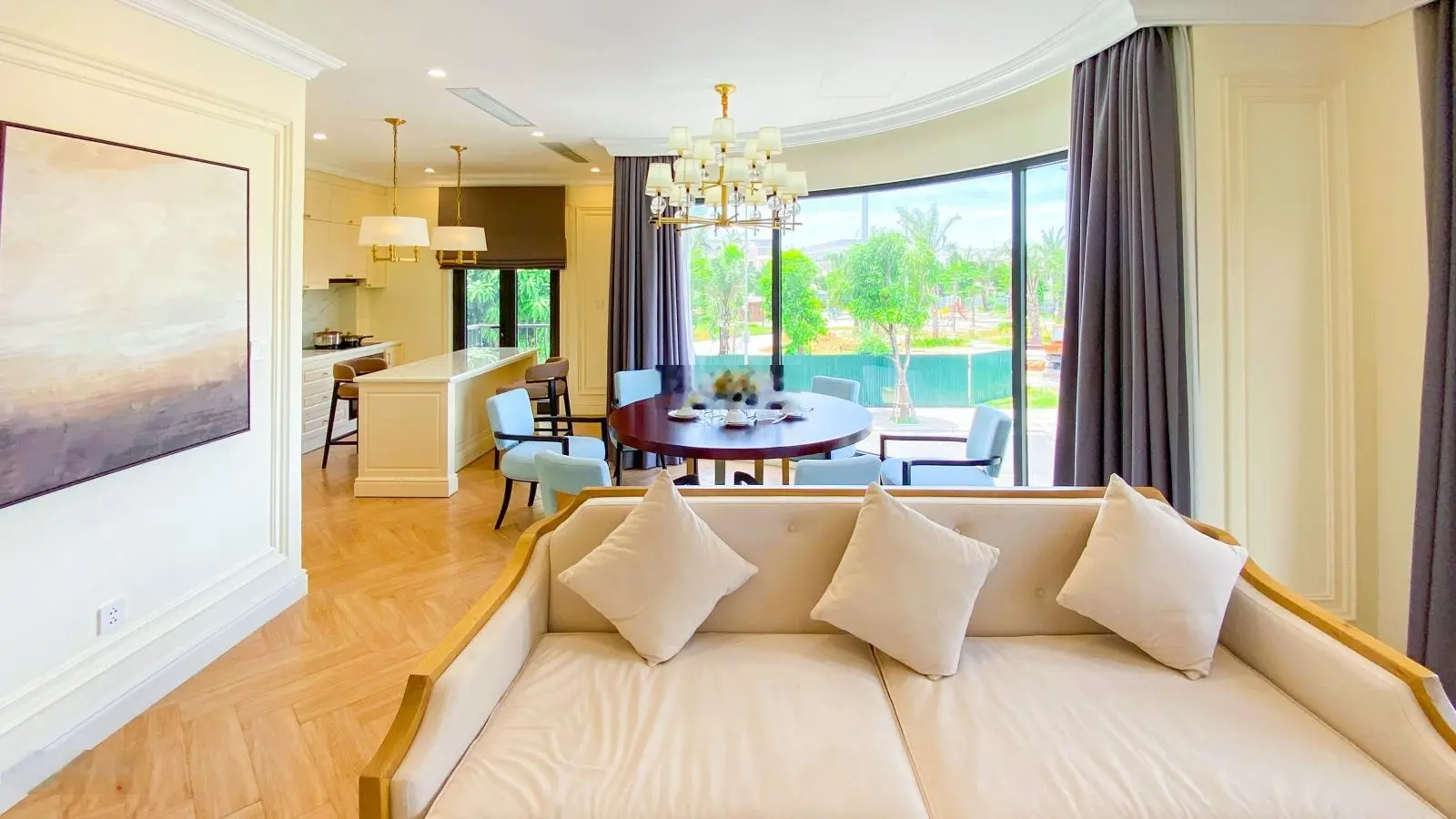 Shophouse tích hợp vừa để ở vừa để kinh doanh. Diện tích 75 m2 mặt tiền 6 mét