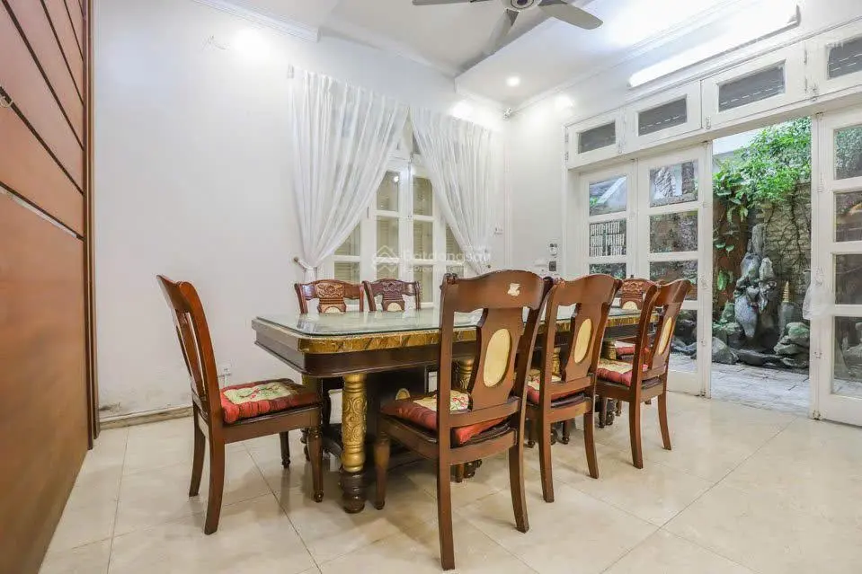 Bán gấp biệt thự đẹp tại Ciputra Hà Nội, giá chỉ 290 triệu/m2