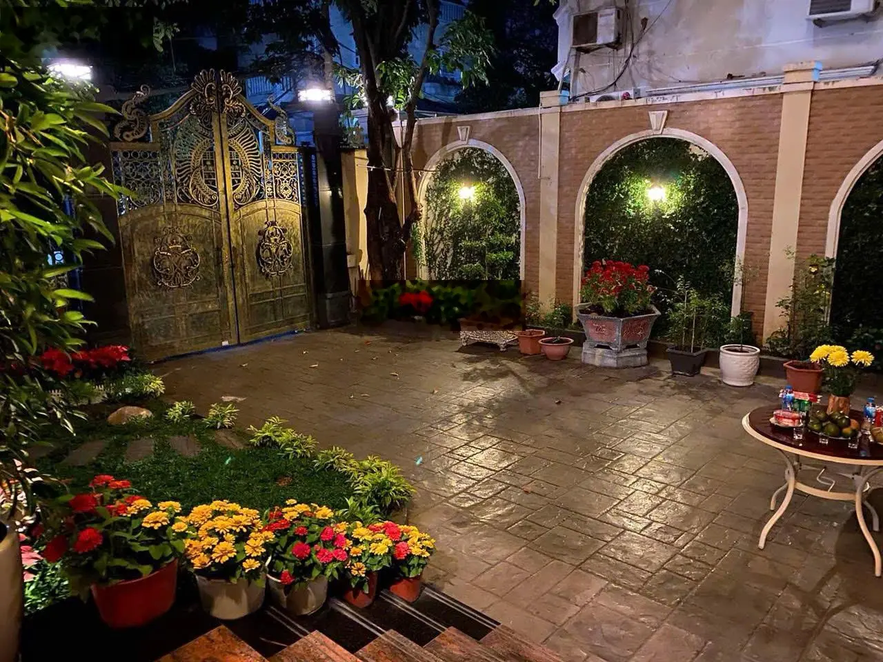 Chính chủ bán biệt thự Góc 2 Mặt tiền ngay Trần Não, P BÌnh An Quận 2, DT 18x20m, Giá 75 tỷ