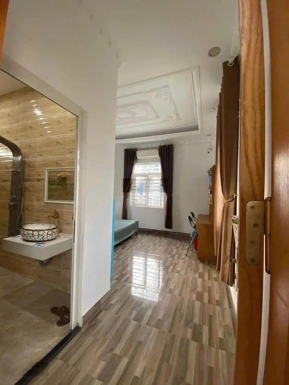 Bán biệt thự sân vườn 200m2 + cửa hàng kinh doanh chỉ 12.5 tỷ