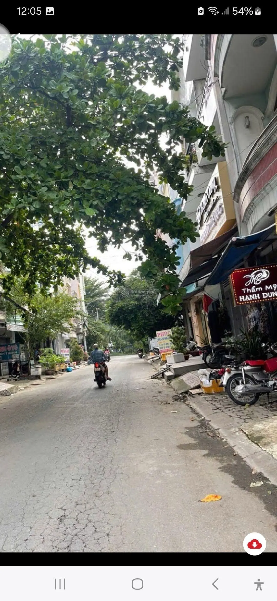 Bán nhà 2 mặt tiền 3 tầng, diện tích : ngan 4 mét _dài 14 mét. Giá 6 tỷ 990 thương lượng