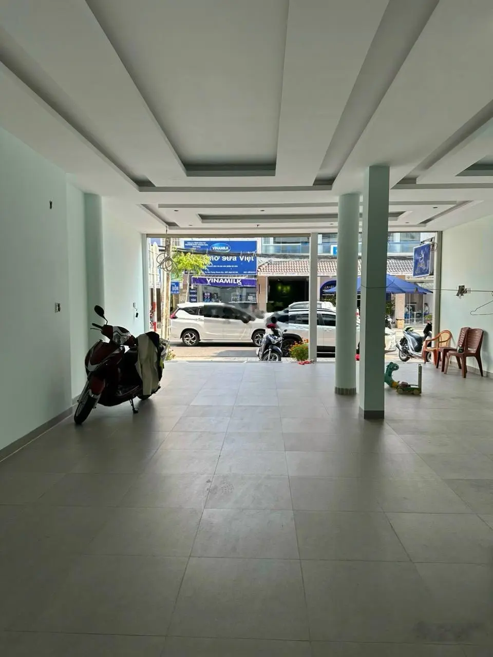 Bán nhà 5 tầng MT Vân Đồn, Phước Hoà, Nha Trang. DT 153,7m2 (7x21,95m) làm showroom - giá 26,5 tỷ