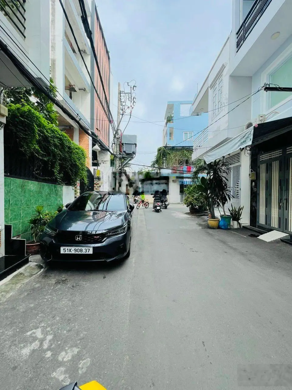 Bán nhà trung tâm Q4 mặt tiền đường số kinh doanh nhà đẹp 4 tấm DT 4*10m khu cao cấp, chỉ 8T xíu