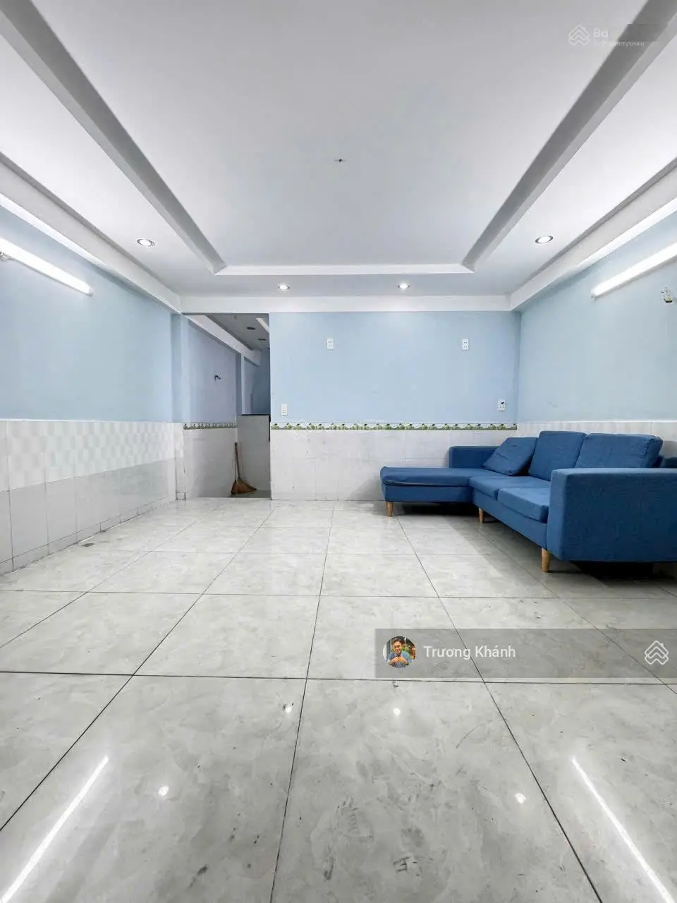 Nhỉnh 3 tỷ, nhà mặt tiền, 42m2, thuận tiên kinh doanh đa ngành nghề, đường 6m