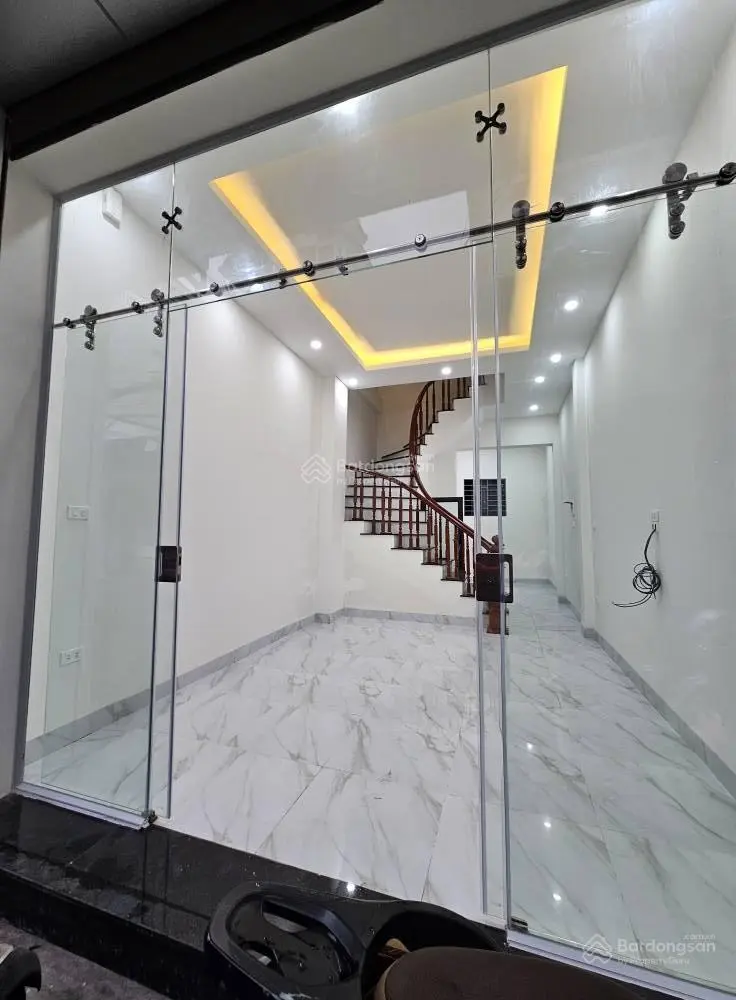 Siêu hot: Nhà mặt phố Phan Đình Giót 35m2, 3 tầng, mt 3,5m, ô tô tránh kinh doanh sầm uất 7,95 tỷ