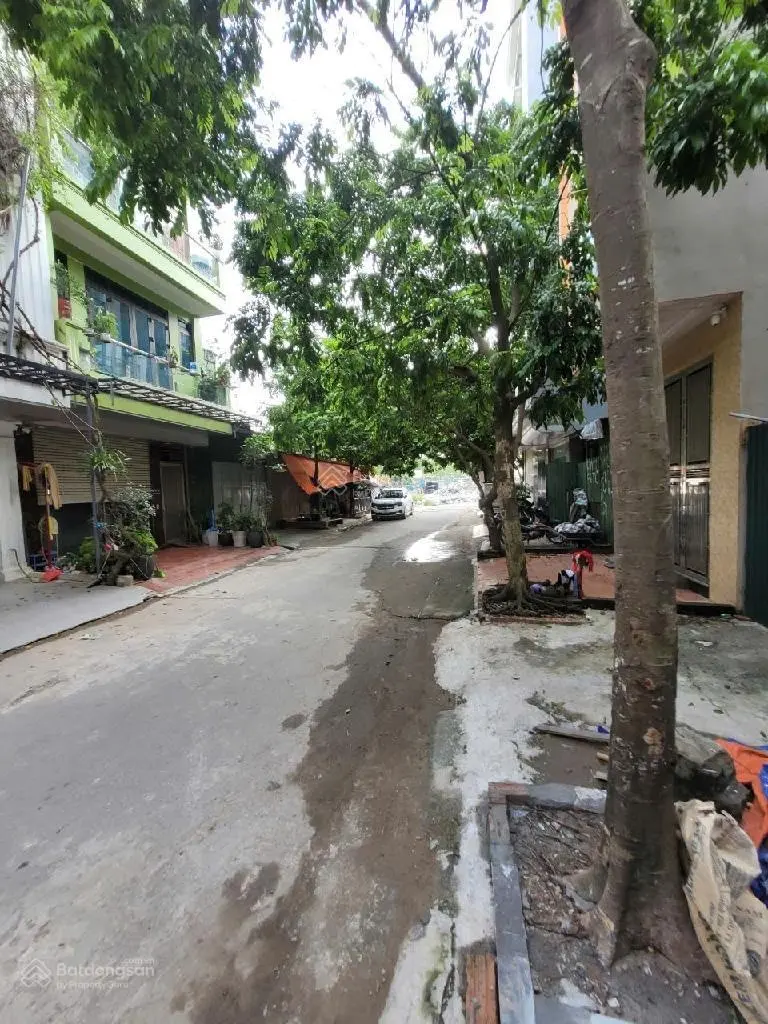 Giảm 1.5 tỷ -- bán trong tuần -- giá đầu tư -- không lỗi gì -- phân lô vỉa hè kđt văn khê