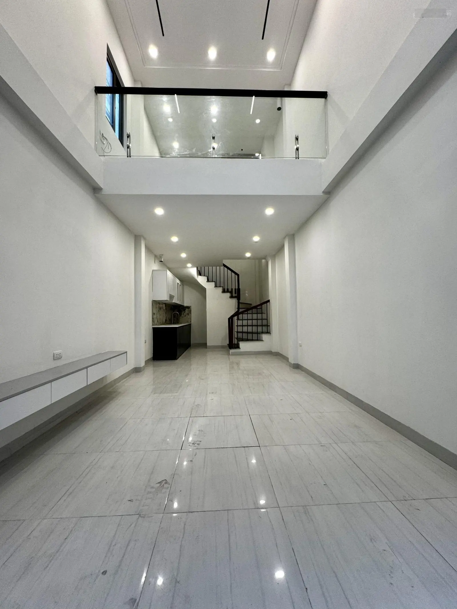Cần bán nhanh,bán gấp,giá nào cũng bán - 1 căn duy nhất-lô góc-phố đàm quang trung,dt:32m2,xây 6t