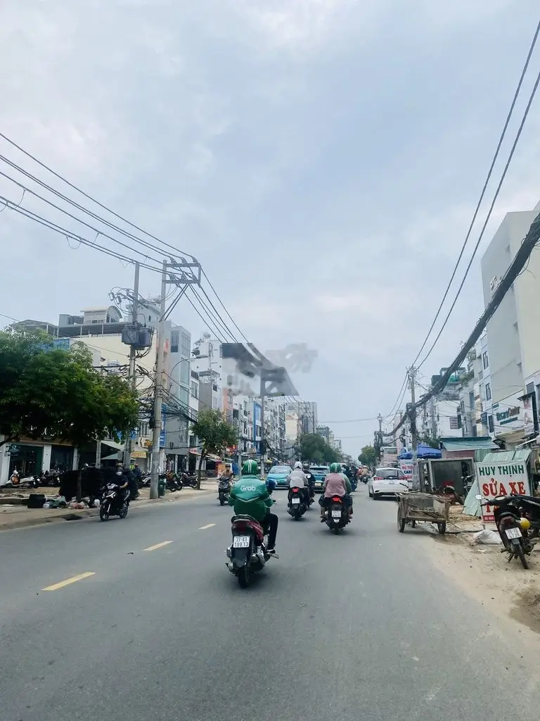 ***Bán nhà mặt tiền Cách Mạng Tháng 8, Phường 7 Q.TB làm BĐS dòng tiền