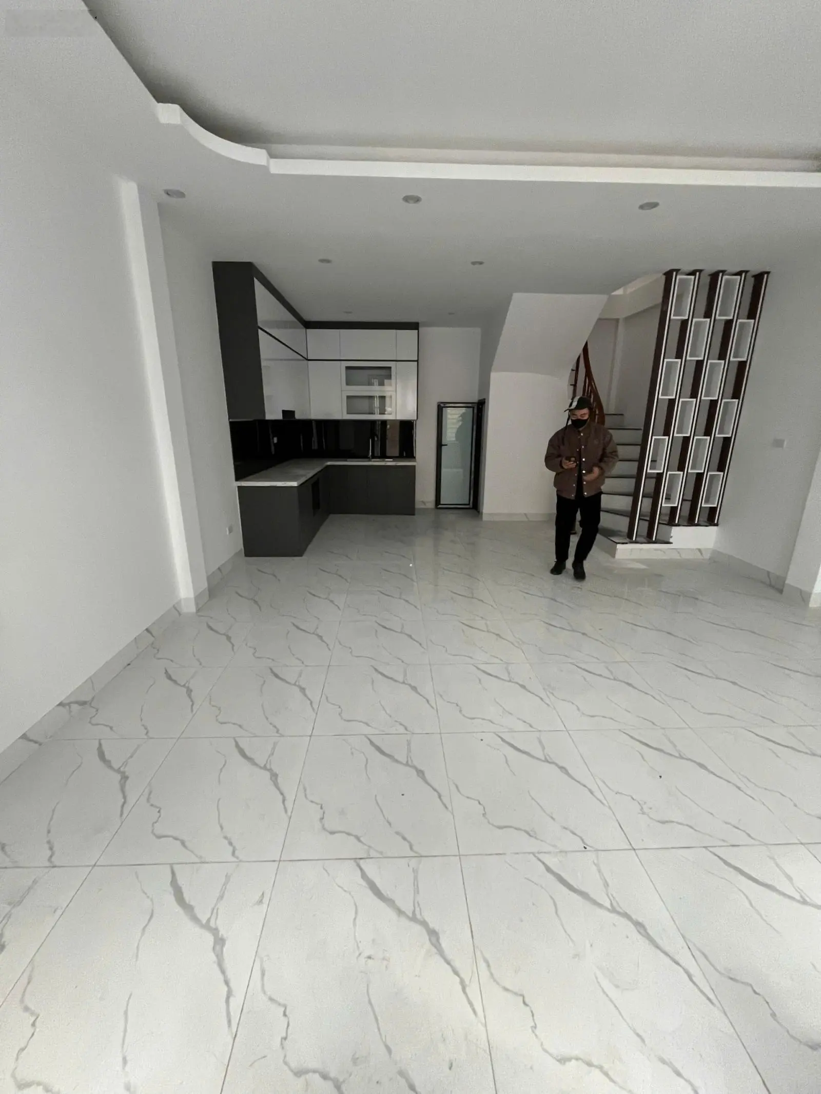 Bán nhà rẻ nhất Phụng Châu, nhà đã hoàn thiện, về ở được luôn. S: 32m2* 4 tầng, ô tô đỗ cửa