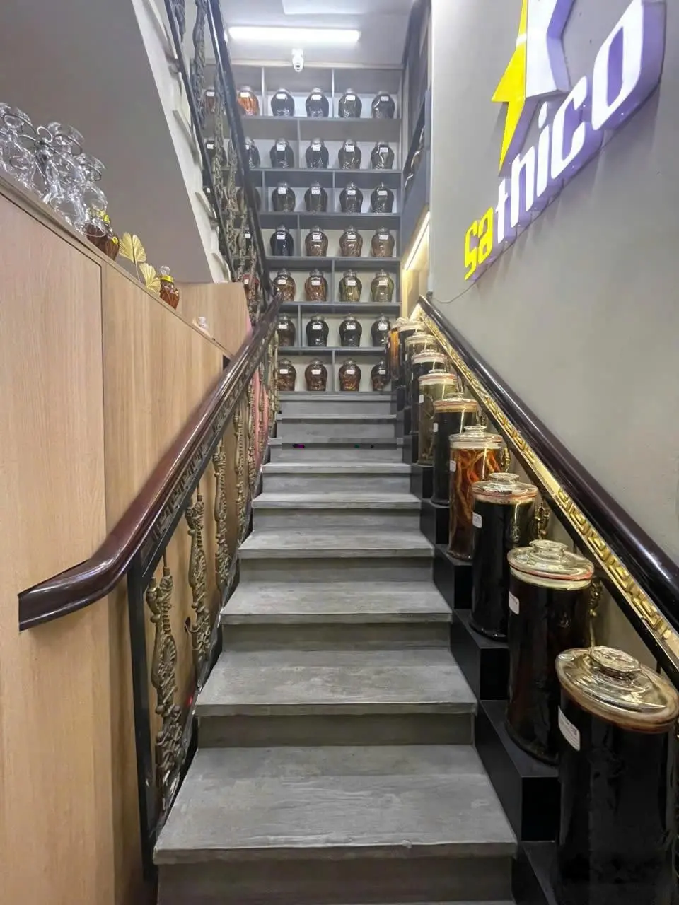 Bán nhà Mặt Phố Lê Đại Hành - Nhà 3 Tầng - Khuê Trung - Cẩm Lệ - 127m2 - Dòng tiền 18 Triệu / tháng