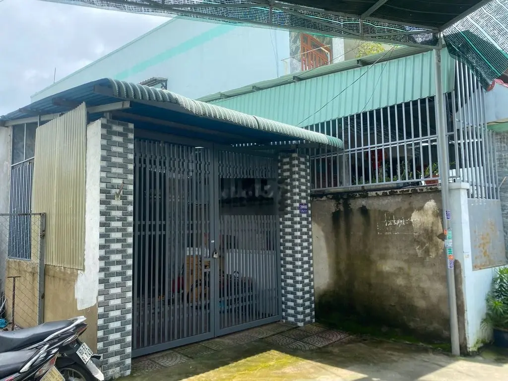 Bán gấp nhà KP11 Tân Phong tiện buôn bán kinh doanh giá ngộp sâu