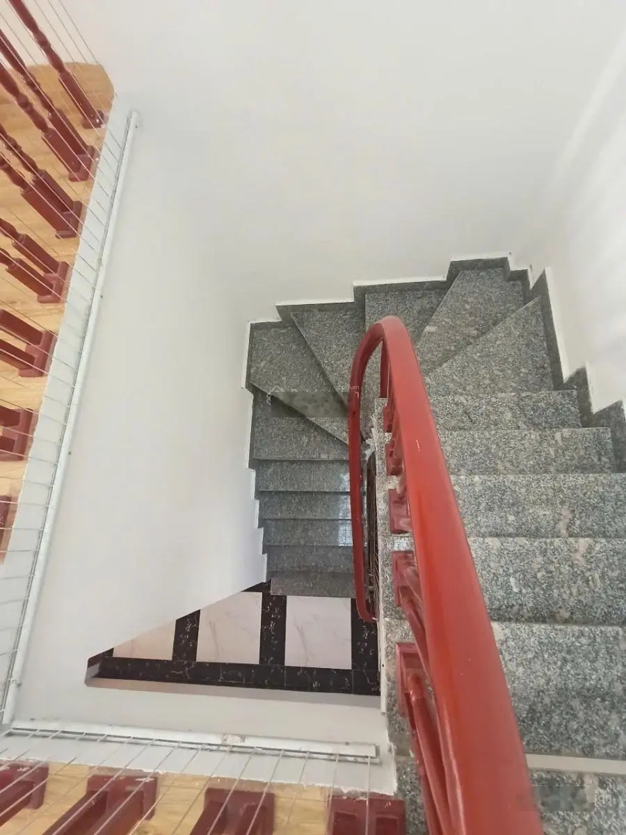 Siêu hiếm! Ngõ 143 Nguyễn Chính 5 tầng giá chỉ 5x tỷ. Lh 0912002552