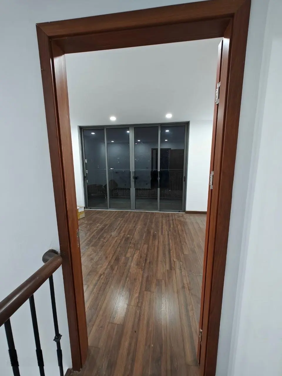 Tôi chính chủ bán căn nhà LK khu The Manor Nghiêm Xuân Yêm,75m2,5 tầng hoàn thiện đẹp 25.x rẻ quá