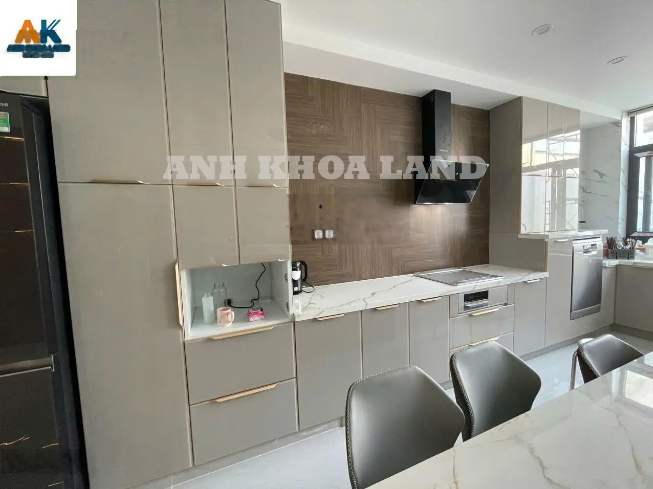 Đỗ Xuân Hợp nhà 3 tầng vô ở được đối diện trường học khu dân trí cao thiết kế hiện đại đường 7m