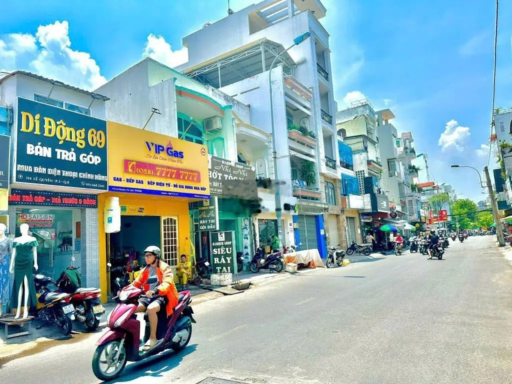 MẶT TIỀN KD LÊ QUYÊN GẦN UỶ BAN Q8
