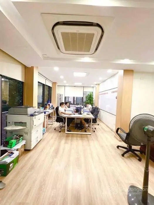 Bán nhà phố Nguyễn Đình Hoàn Quận Cầu Giấy, Hà Nội đang kinh doanh dòng tiền ổn định giá rẻ
