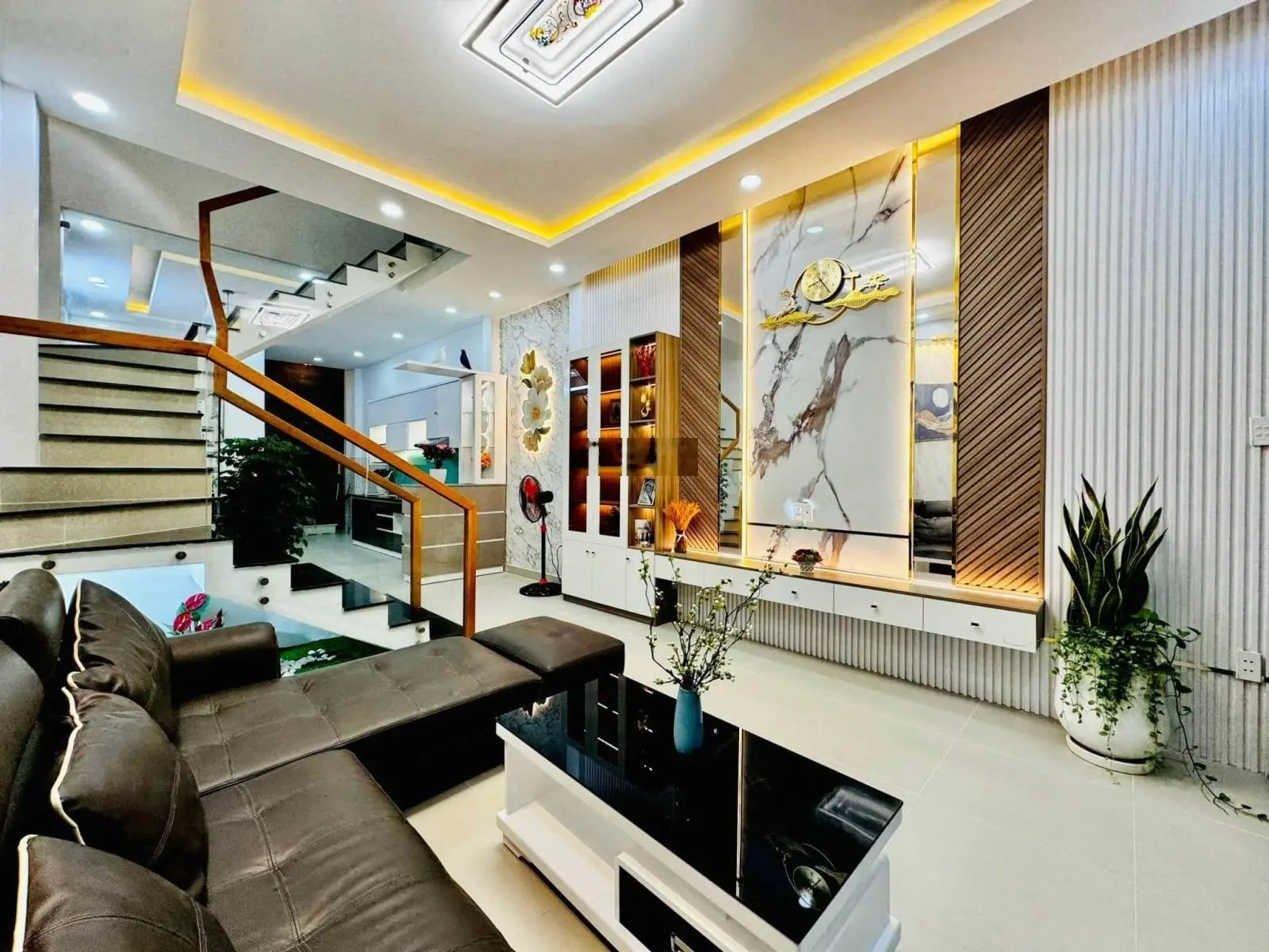 Chính chủ ngộp bank bán gấp nhà Hoa Sứ, P7, Phú Nhuận. SHR BCC