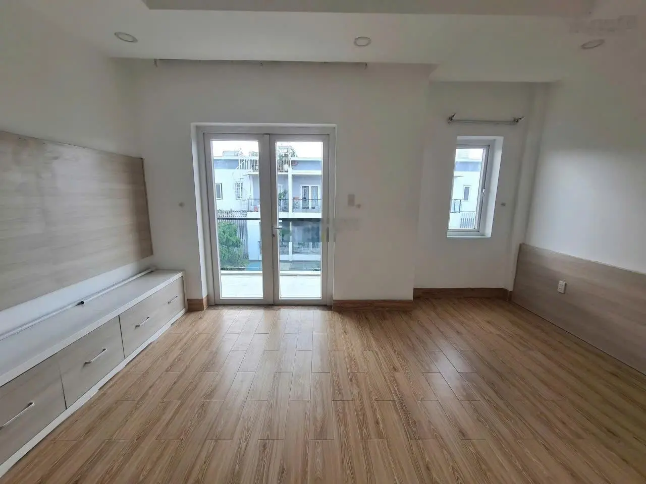 Bán nhà phố Mega Village Khang Điền, 75m2, 3PN, 3WC, đang sẵn HĐ thuê 13tr/tháng, P. Phú Hữu, Q9
