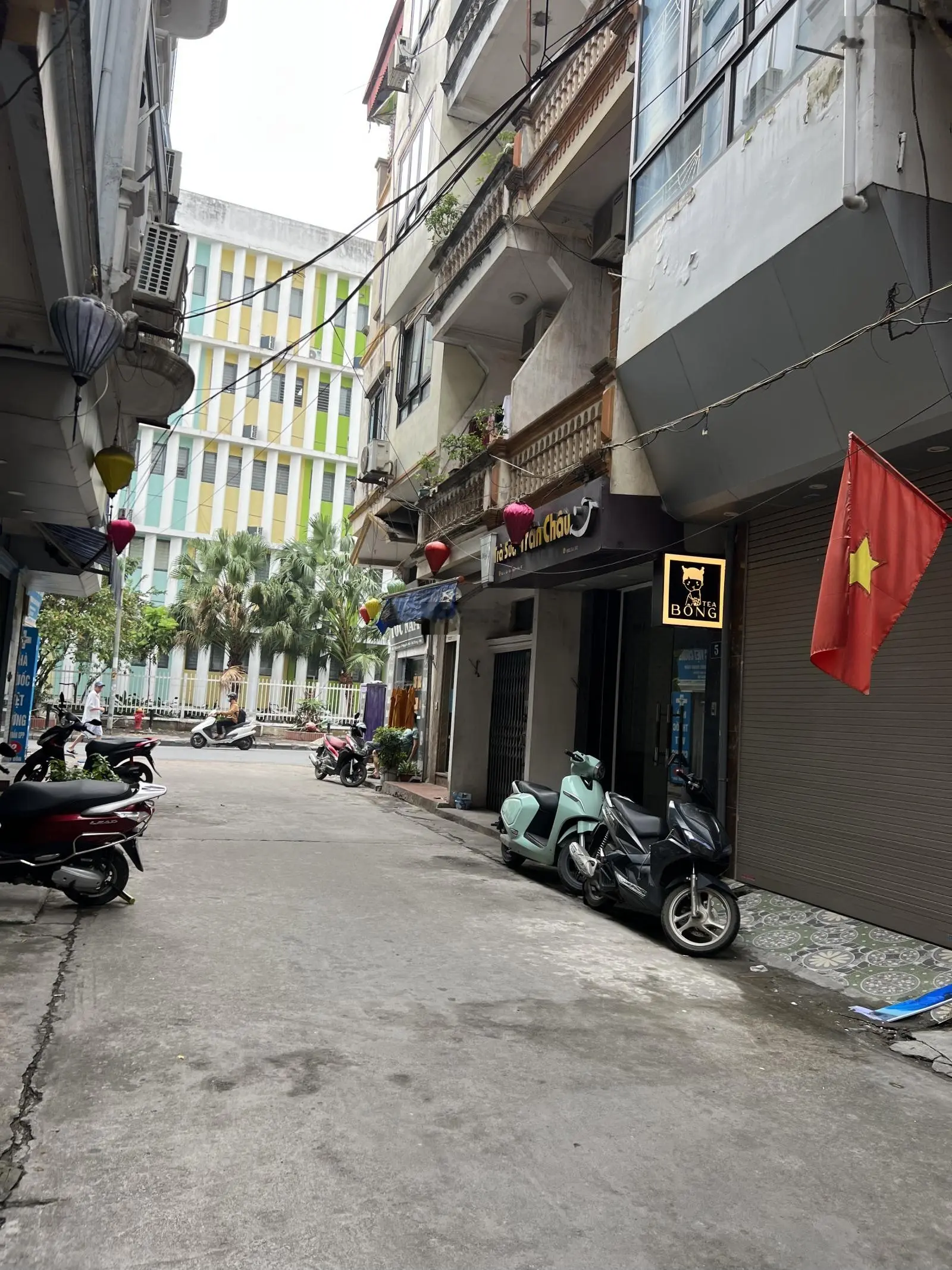 Bán nhà phố Lê Lợi, Hà Đông, nhà đẹp ở ngay, ô tô 7c vào nhà