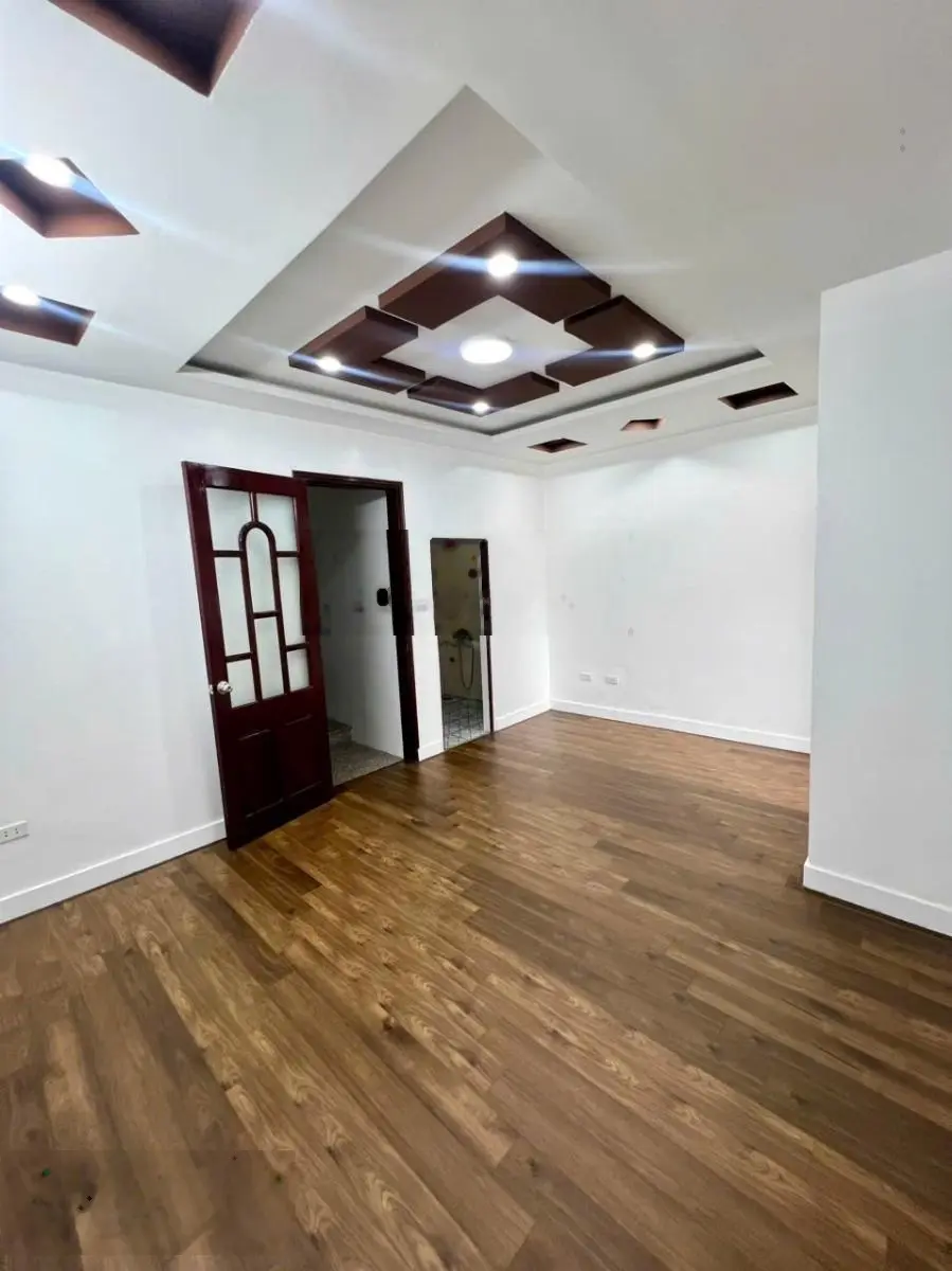 Nhà siêu đẹp đội cấn- 5 tầng- gần phố- mặt tiền hơn 5m- full nội thất-sổ a4- khách xem là mê